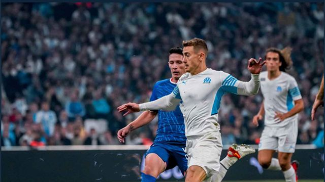 赛前体能课后；皇家马德里状态回暖备战法甲；更衣室稳定；细节决定成败的简单介绍爱游戏手机版